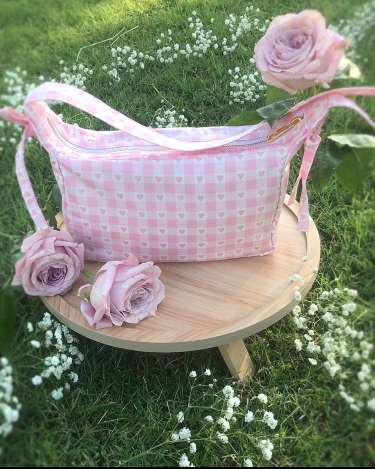 Pretty Picnic Purse